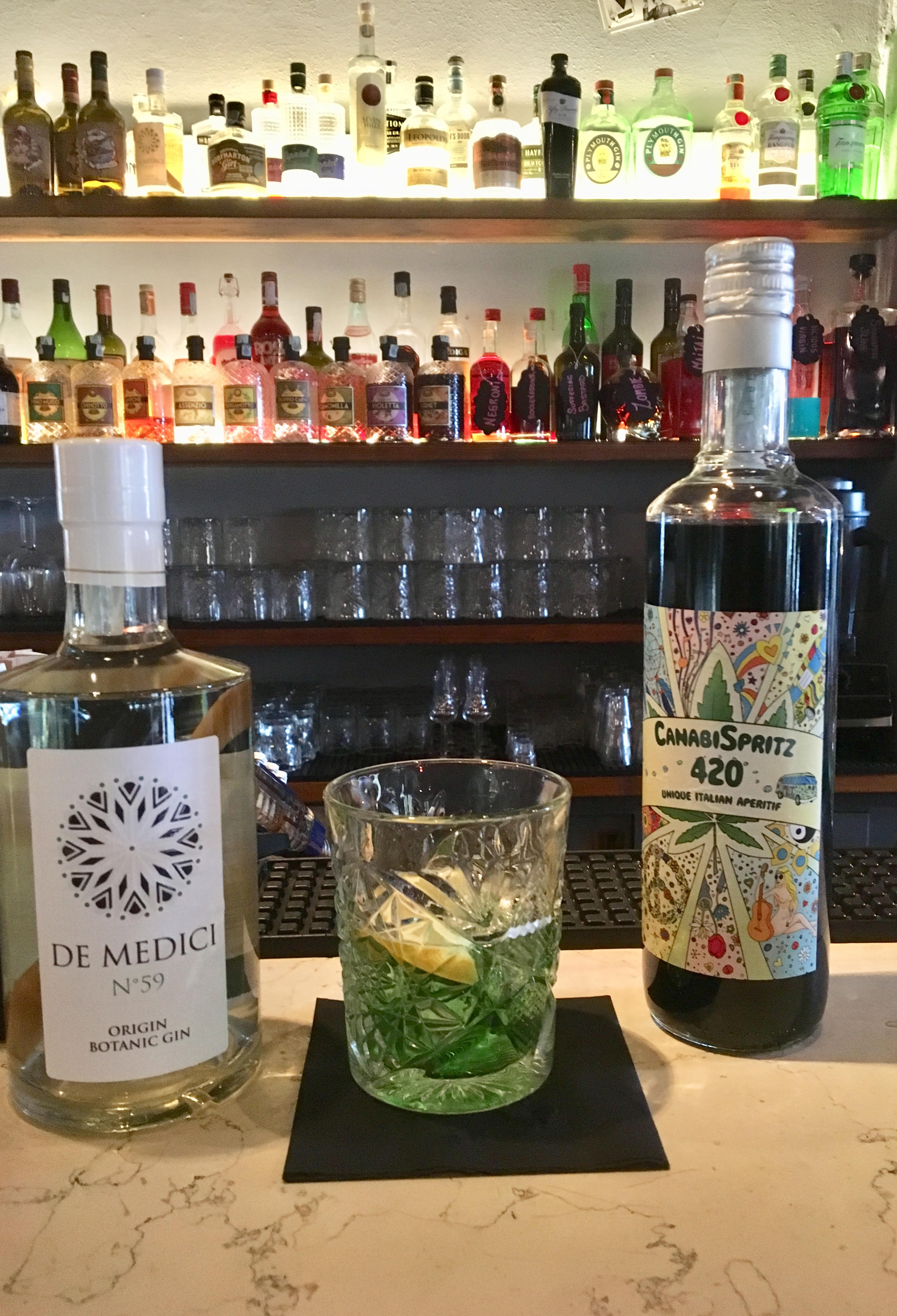 foto gin canabispritz.jpg